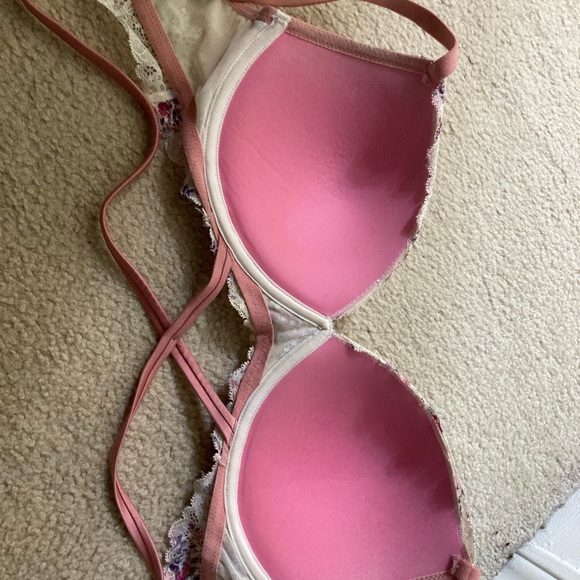 VS push-up bra 36C - Picture 11 of 14